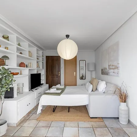 Paradise Retreat With Sea View & Ac Appartement